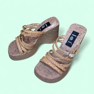 Vintage Lei Platform Wedge Sandals